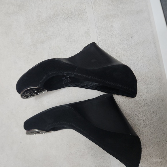 Tory Burch shoe - Picture 3 of 6